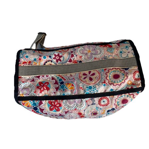 LeSportSac Floral Medium (15x12.5x8) Weekender Travel Duffel Bag - Picture 10 of 16
